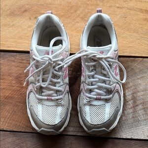 New Balance 530s White and Pink Athletic Shoes